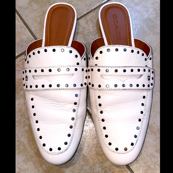 Coach Off-White Studded Loafers Size 9 - Picture 1 of 9